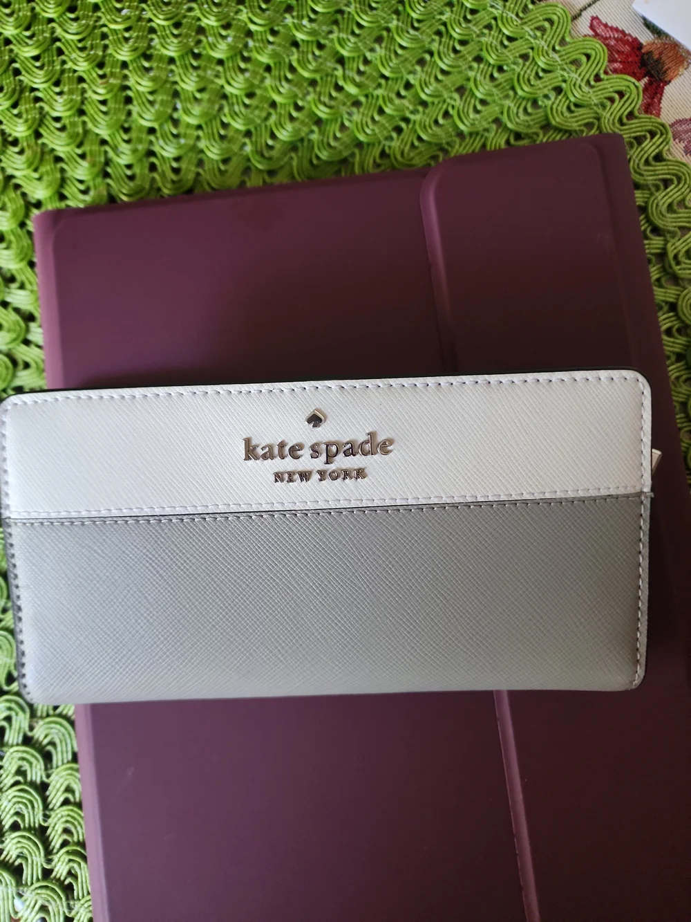 ♠️✨️NWT Kate Spade New York Staci Large Slim Bifold Wallet – Nimbus Gray
